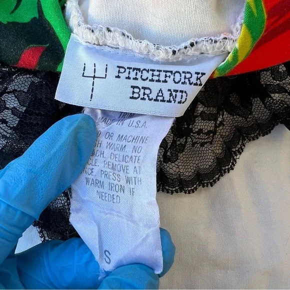 Vintage Pitchfork Brand Country
Western Top Women Small - Picture 7 of 8